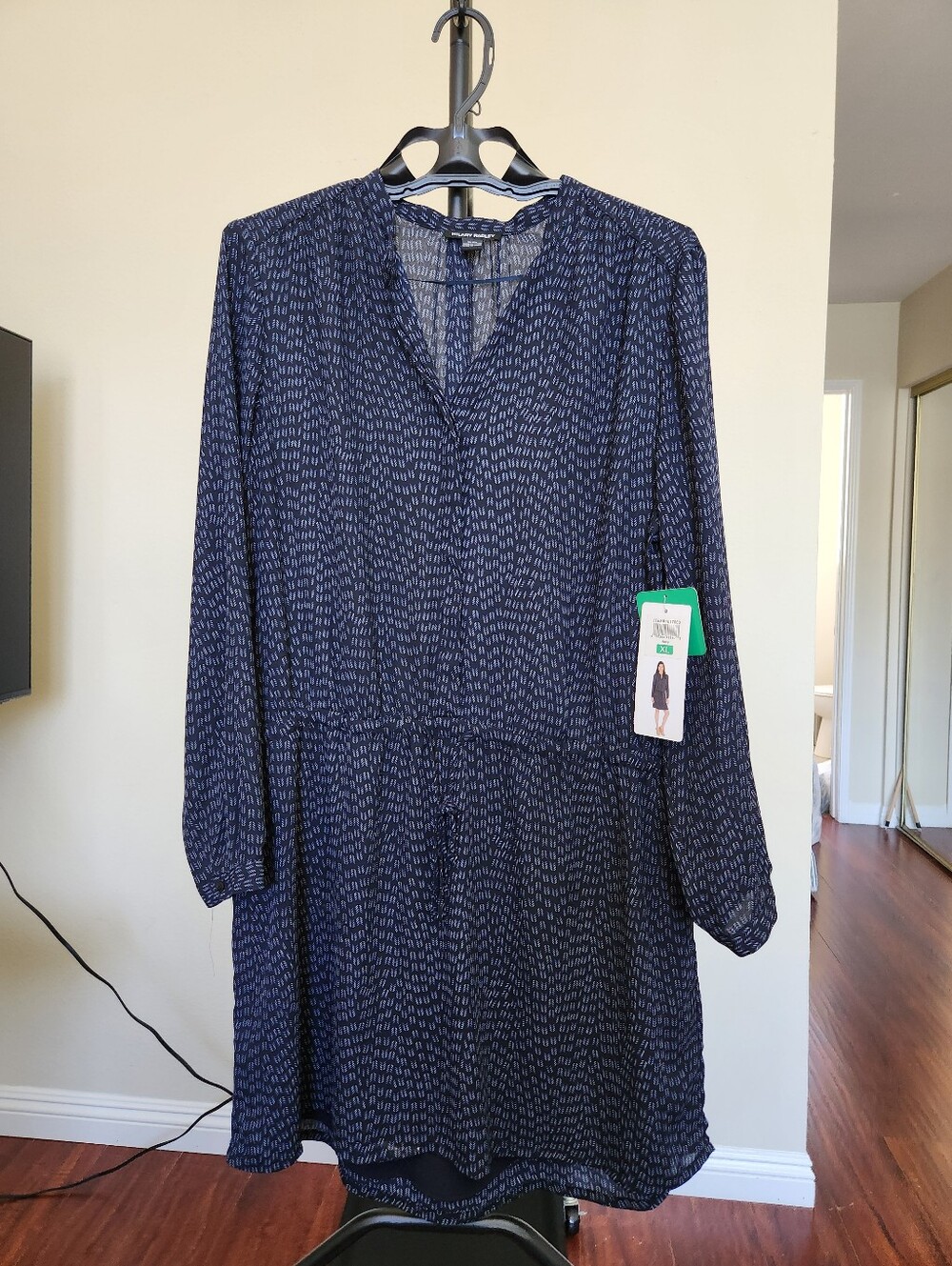 Hilary Radley Navy Printed Long Sleeve V-Neck Dress - NWT - Size XL